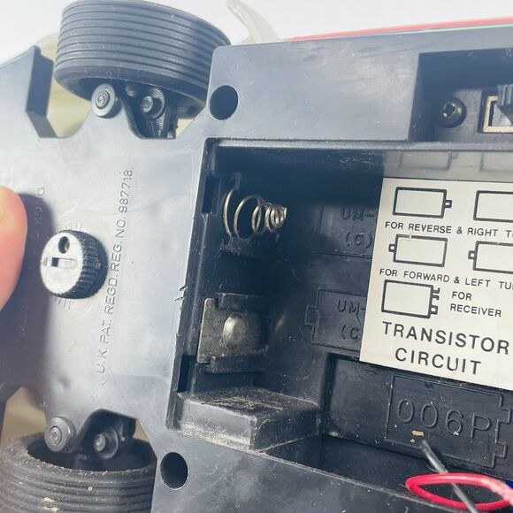 Radio Shack Porsche 928 Remote Control Electric 1/16 Scale Touring Car READ! - Picture 8 of 16